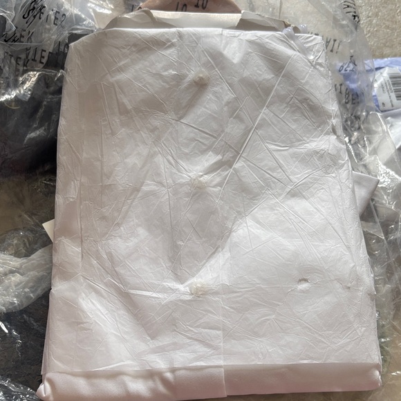 Classic White Dress Shirt for Men - Picture 3 of 4